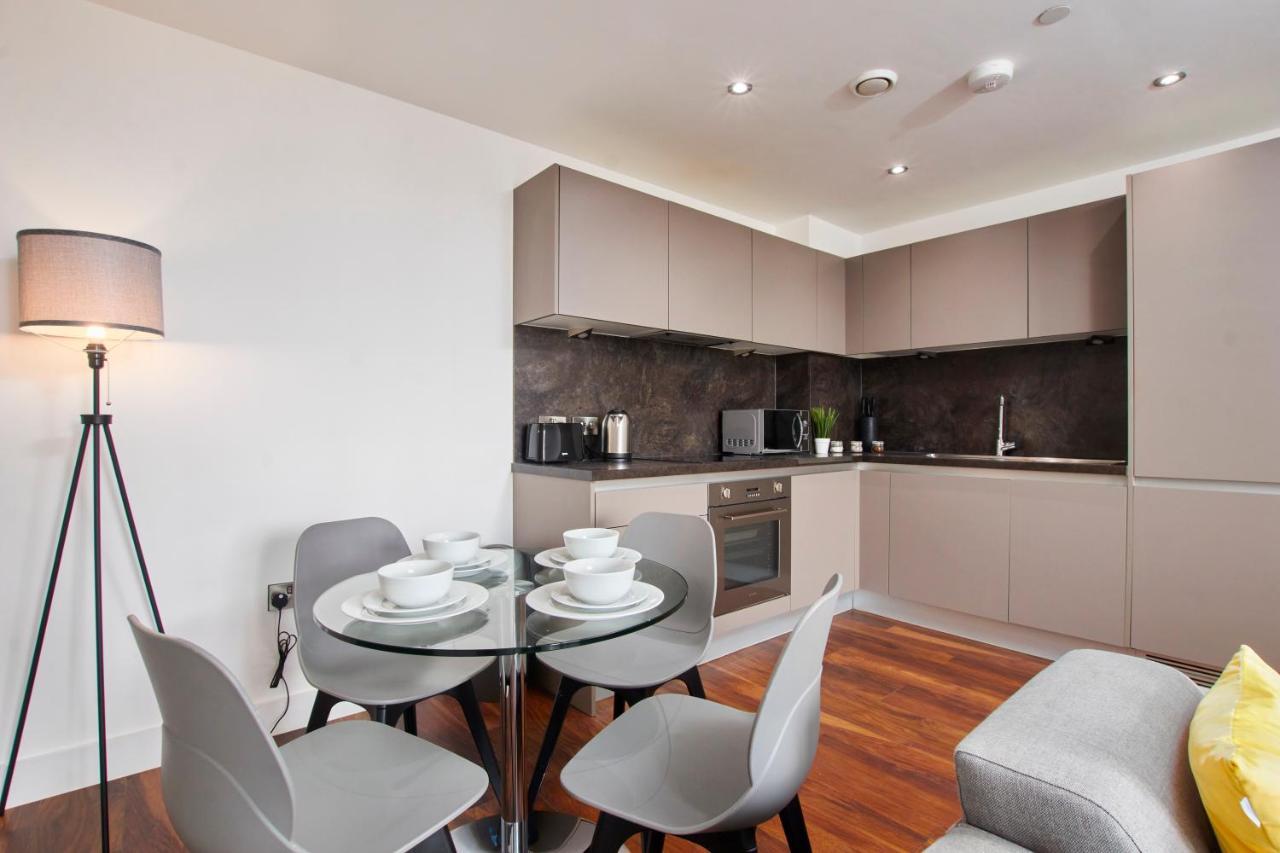 Lovely Central Abode - Amazing Views - Parking Apartment แมนเชสเตอร์ ภายนอก รูปภาพ